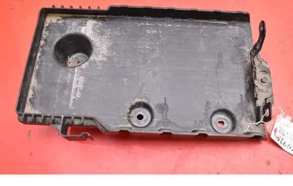 Battery box tray