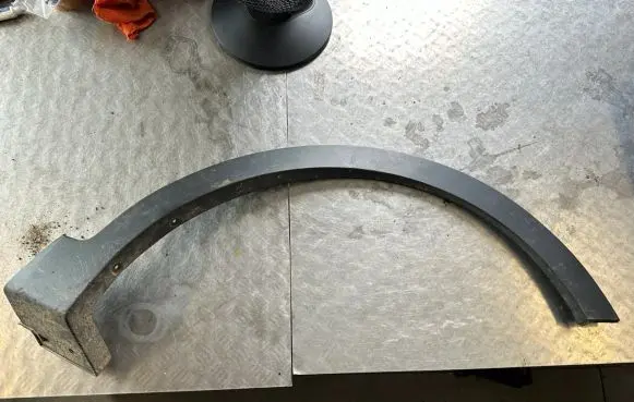 Hyundai Santa Fe Fender trim (molding) 877122W000