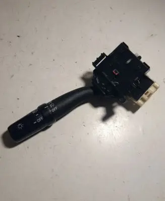 Toyota Avensis T250 Indicator stalk 173650
