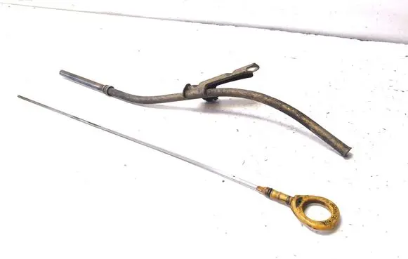 Toyota Avensis Verso Oil level dip stick 