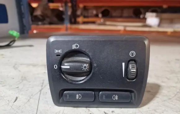 Volvo S60 Light switch 8691749