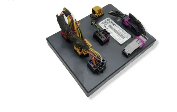Volkswagen Touareg II Central body control module 4H0907063DA