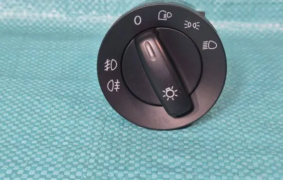 Volkswagen PASSAT B6 Light switch 1K0941431N