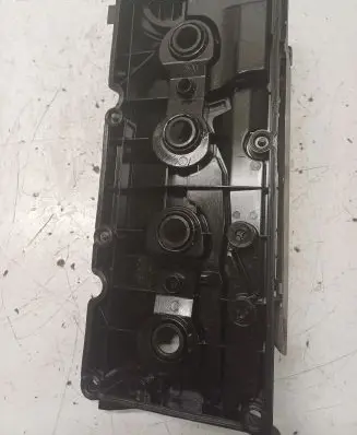 Volkswagen PASSAT B8 Rocker cam cover 03L103469S