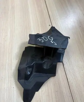 Mini One - Cooper Coupe R56 Intercooler air guide/duct channel 2755864