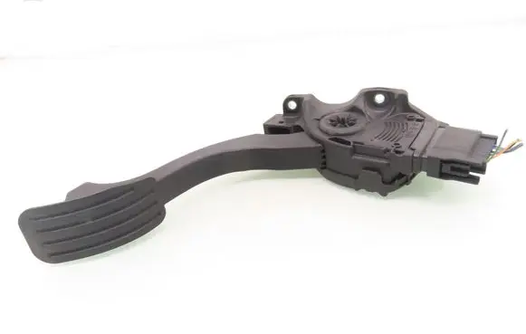 Ford Mondeo MK IV Accelerator throttle pedal 6PV01083414 6G929F836RD
