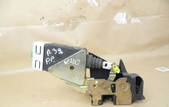 Volvo S40, V40 Front door lock 