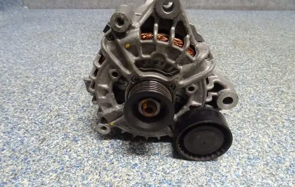 BMW 3 G20 G21 Generator/alternator 8575059