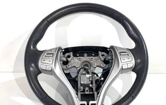 Nissan Qashqai Steering wheel 484304EM5B