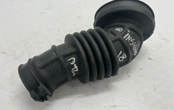 Opel Insignia B Intercooler hose/pipe 84120196