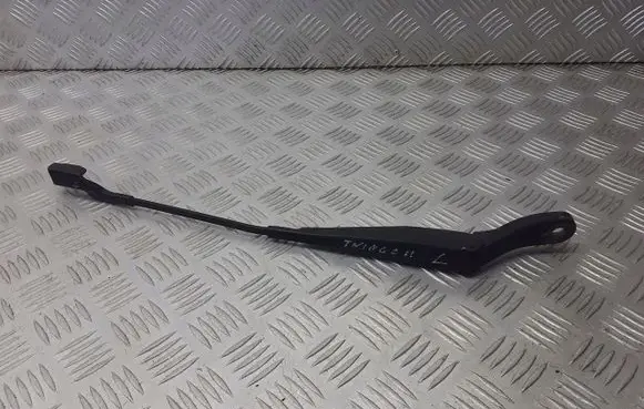 Renault Twingo II Front wiper blade arm 8200725624C