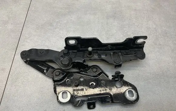 BMW X3M F97 Engine bonnet/hood hinges 7397499 739749917