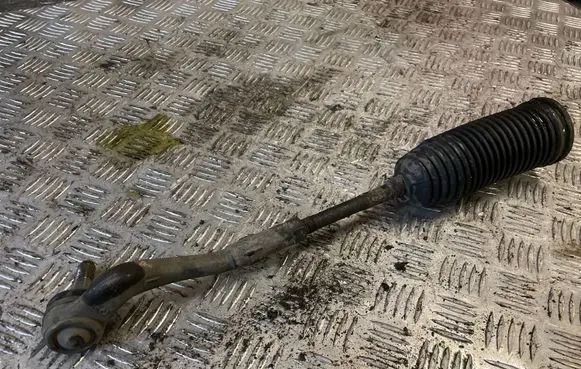 Mercedes-Benz C W204 Steering tie rod 