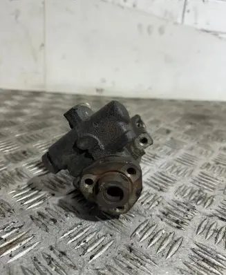 Volkswagen Golf IV Power steering pump 1J0422154D