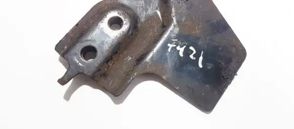 Toyota Avensis T250 Engine mounting bracket