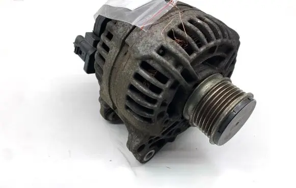 Skoda Octavia Mk2 (1Z) Generator/alternator 06F903023F