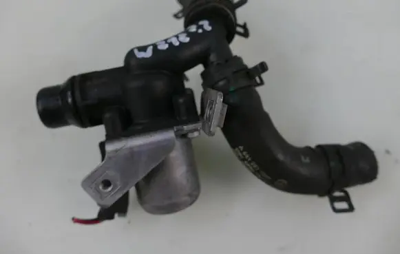 Mercedes-Benz E W212 Coolant heater control valve A6512000431