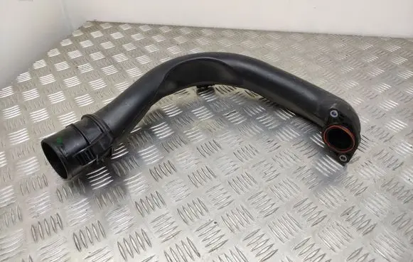 Nissan Juke I F15 Turbo air intake inlet pipe/hose 8200645723