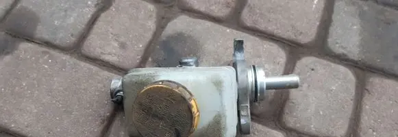 Subaru Forester SH Master brake cylinder