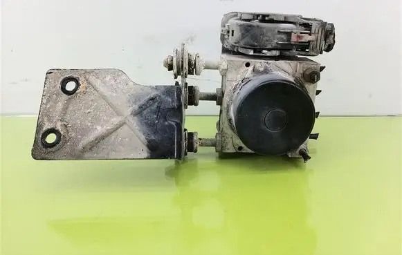 Skoda Roomster (5J) ABS Pump 6R0907379AG