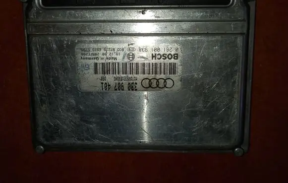 Volkswagen PASSAT B5 Engine control unit/module 3B0907401 0281001938 28RTE288