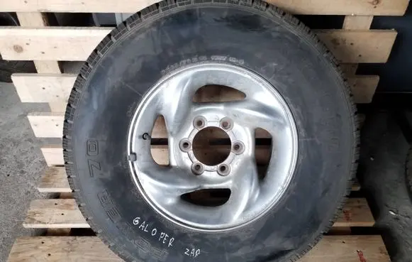 Hyundai Galloper R15 spare wheel 