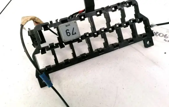 Opel Zafira B Fuse box set 8D0937503E