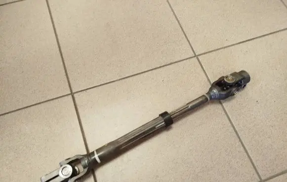 KIA Sportage Steering column universal joint 