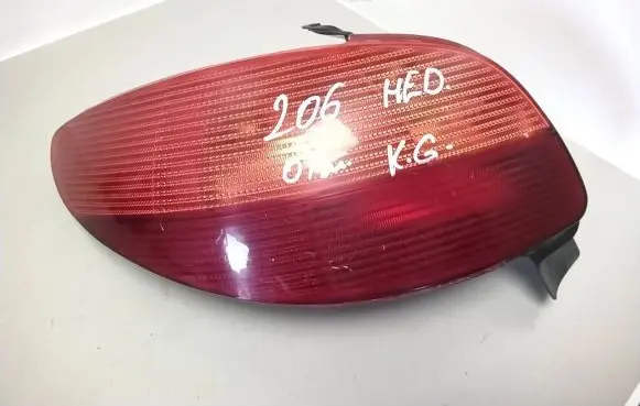 Peugeot 206 Rear/tail lights 085501921LF