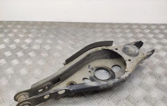 Toyota RAV 4 (XA30) Rear upper control arm/wishbone