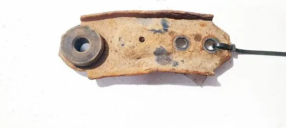 Opel Zafira A Radiator mount bracket 24436724