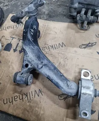 Lexus IS 220D-250-350 Front lower control arm/wishbone