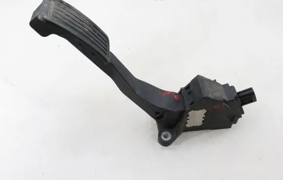 Toyota Yaris Accelerator throttle pedal 781100D010