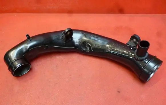 Volkswagen Golf IV Intercooler hose/pipe 6Q0129656P