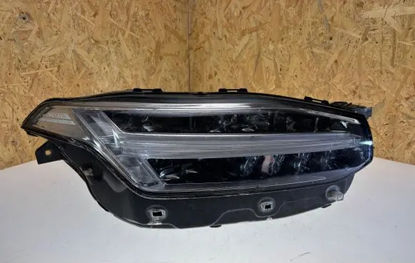 Volvo XC90 Headlight/headlamp 31656990 K120296