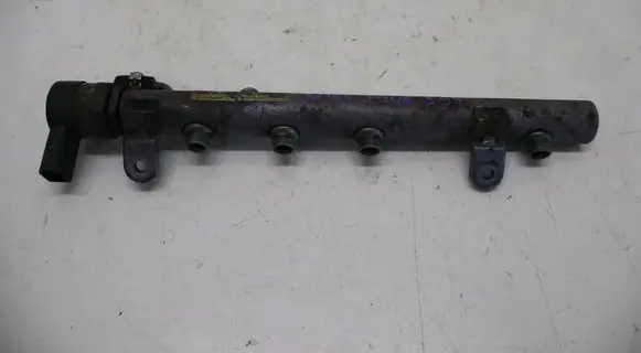 Mercedes-Benz ML W164 Fuel main line pipe A6420700495