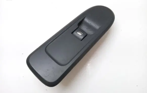 Peugeot 308 Quarter vent window switch 96565184XT