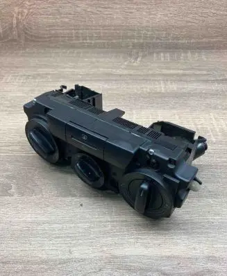 Skoda Octavia Mk2 (1Z) Climate control unit 8P1819045 5HB008722