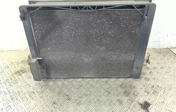 BMW 5 F10 F11 Radiator set 8509170 C731331 X0239003