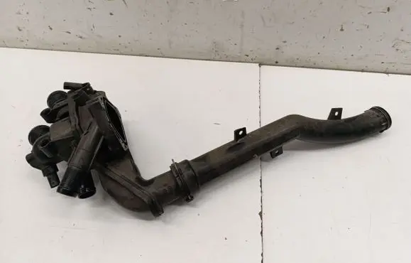 Thermostat/thermostat housing