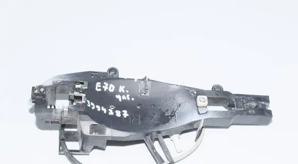 Rear door exterior handle/bracket