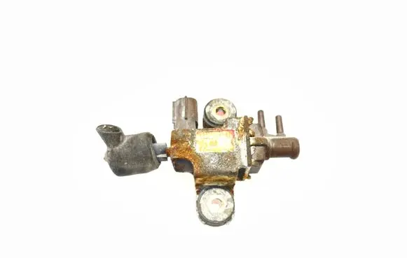 Toyota Corolla E120 E130 Vacuum valve 2581927020