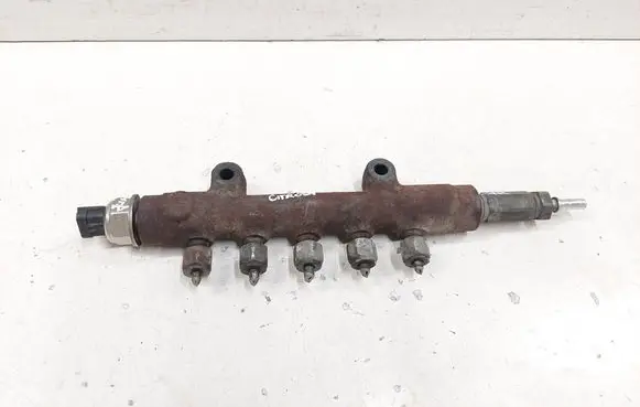 Fuel main line pipe
