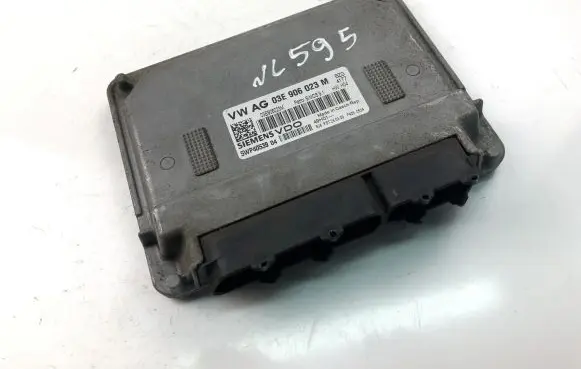 Seat Ibiza IV (6J,6P) Engine control unit/module ECU 03E906023M