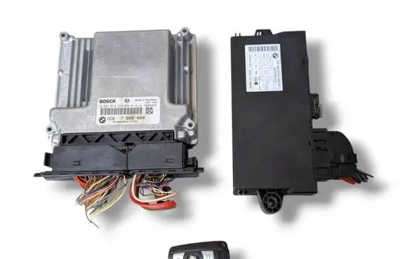 Engine ECU kit and lock set
