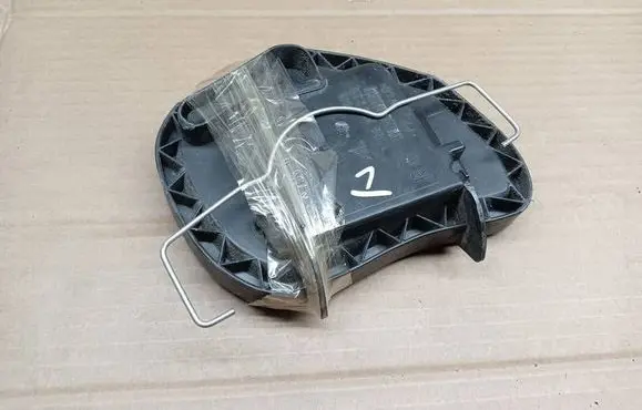 Volkswagen Touran I Headlight/headlamp dust cover 1305239235