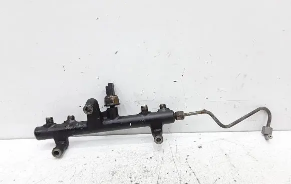 Ford Kuga I Fuel main line pipe