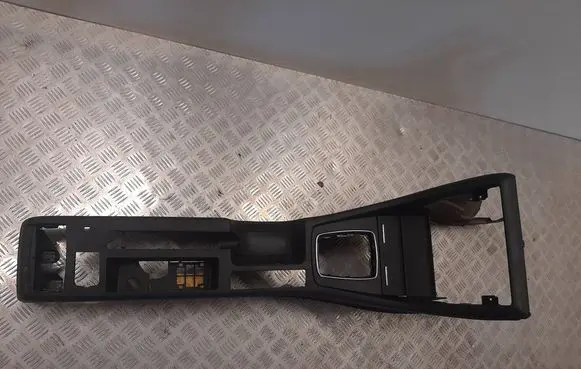 Audi A4 S4 B7 8E 8H Center console 