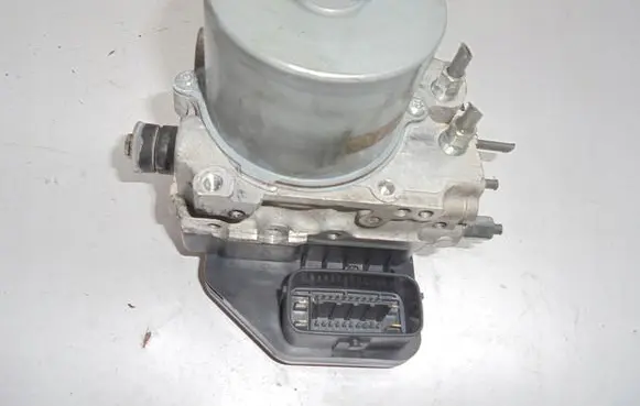 Mazda 6 ABS Pump