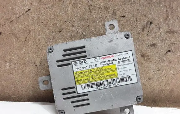 Volkswagen PASSAT B7 Headlight ballast module Xenon 8K0941597B